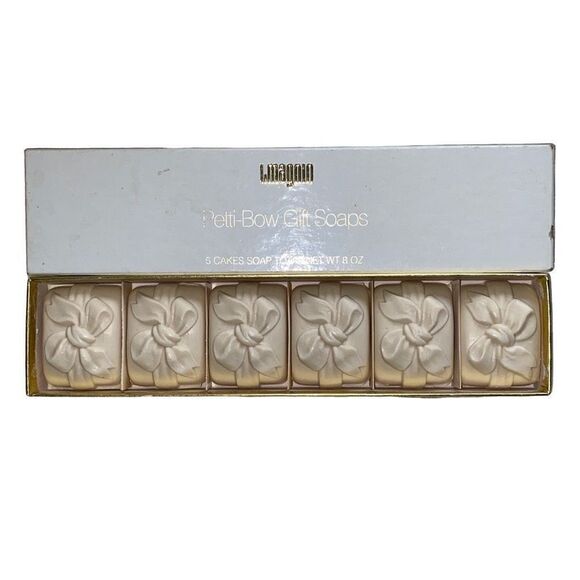 L Magnin Vintage Petti-Bow Gift Soaps White Gardenia Set Of 6 - Picture 1 of 6